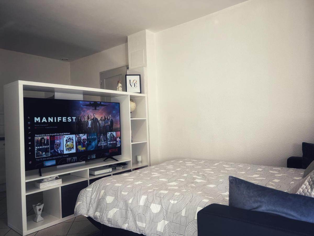 Appartement Superbe Studio à Saint-André-de-Cubzac Extérieur photo